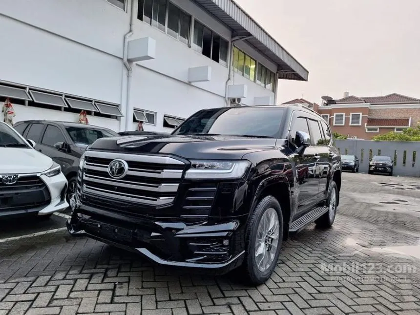 2026 Toyota Land Cruiser 300 VX-R SUV