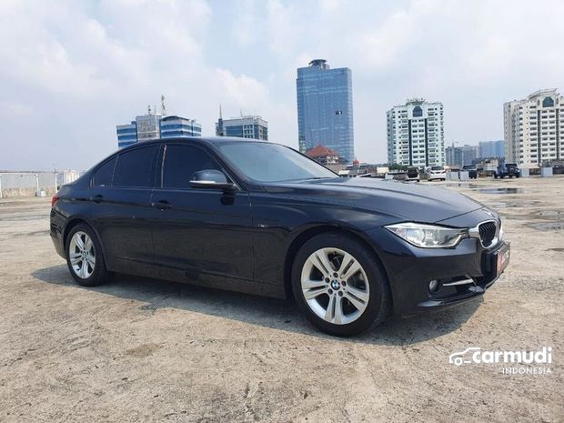 Buy New Used Bmw 3i Car Price List Car Reviews 21 Carmudi Indonesia