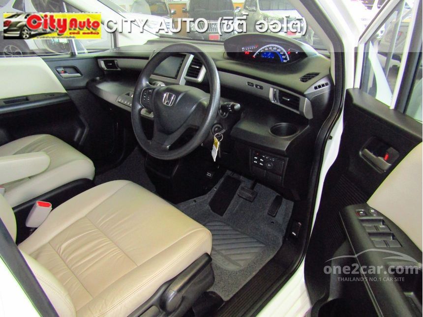 Honda Freed 2015 El 1 5 In กร งเทพและปร มณฑล Automatic Wagon ส ขาว For 618 000 Baht 5133032 One2car Com