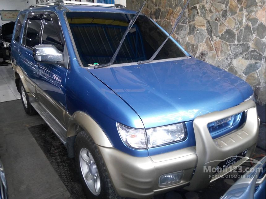 Jual Mobil  Isuzu  Panther  2003 TOURING  2 5 di Jawa  Timur  