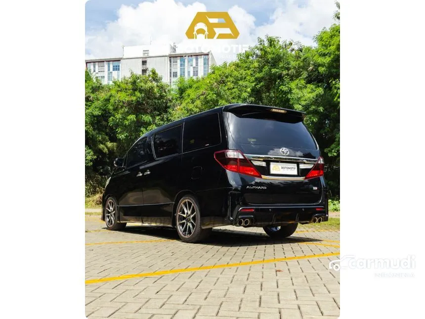 2013 Toyota Alphard S MPV