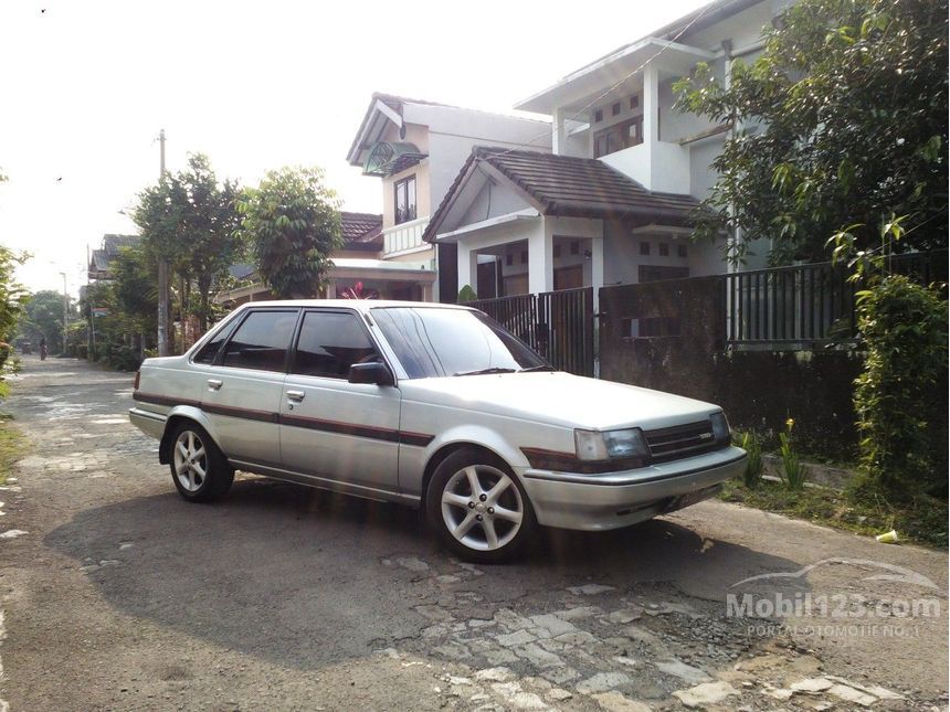 Jual Mobil  Toyota Corona  1987 1 6 di Jawa Barat Manual 