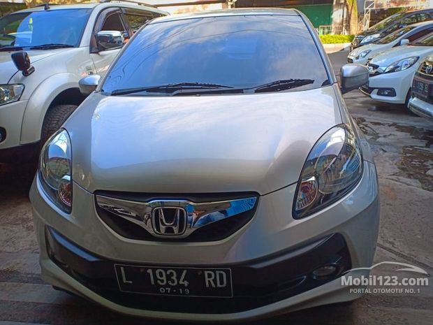 Honda Brio Mobil bekas dijual di Malang Jawa-timur 