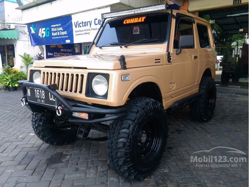  Jual  Mobil Suzuki Jimny 1983 1 0 di Jawa Timur Manual Jeep 