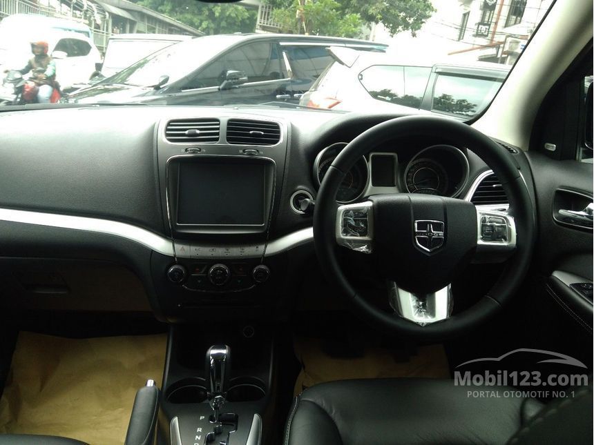 Jual Mobil Dodge Journey 2014 SXT 2.4 di DKI Jakarta 