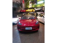 SPECIAL PRICE Tesla Model 3 Standard Range Plus Sedan Red Multi Coat on Black 2020