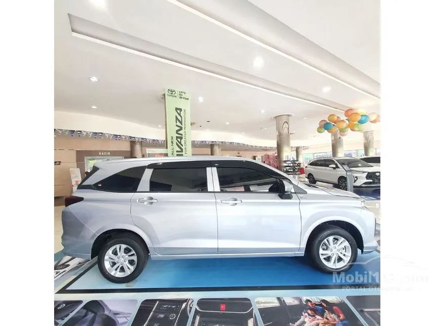 Jual Mobil Toyota Avanza 2024 E 1.3 di DKI Jakarta Manual MPV Silver Rp 214.000.000
