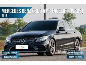 2019 Mercedes-Benz C300 2.0 AMG Line Sedan