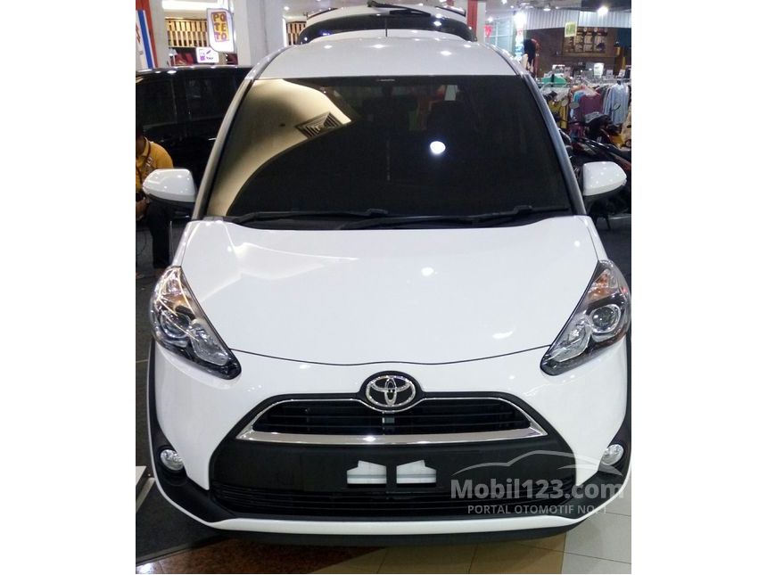 Jual Mobil  Toyota  Sienta  2019 V 1 5 di Jawa Timur Manual 