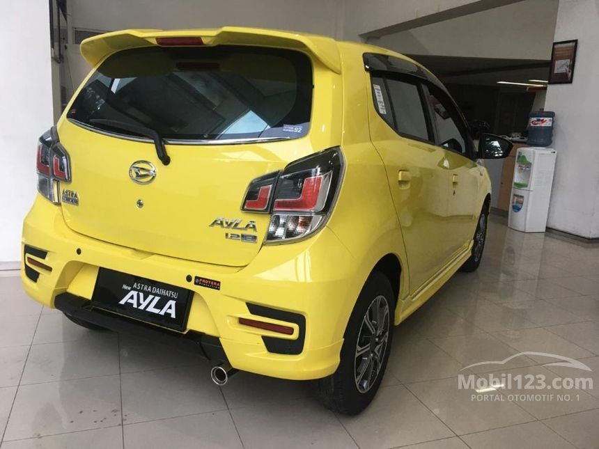 2020 Daihatsu Ayla R Deluxe Hatchback