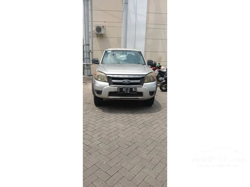 Jual Mobil Ford Ranger 2010 Base Dual Cab 2.5 di Jawa Timur Manual Pick