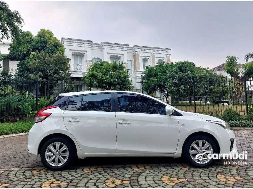 2014 Toyota Yaris E Hatchback