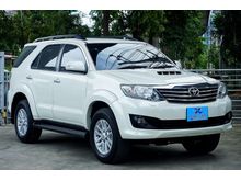 2015 Toyota Fortuner 3.0 (ปี 12-15) V SUV AT