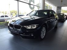 2018 BMW 320i 2.0 Sport Black on Black Best Deal