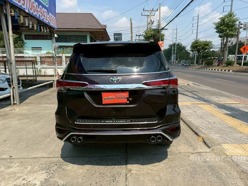 2018 Toyota FORTUNER V SUV