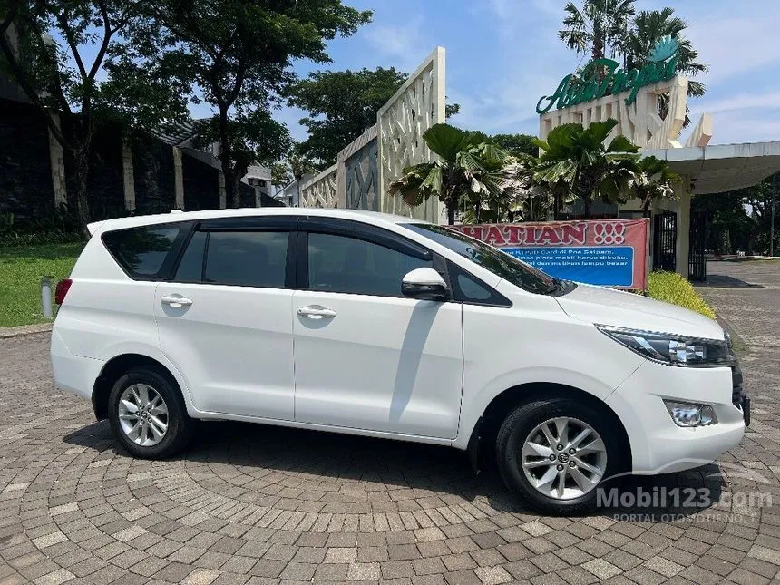 Jual Mobil Toyota Kijang Innova 2019 G 2.4 di Jawa Barat Automatic MPV Putih Rp 300.000.000