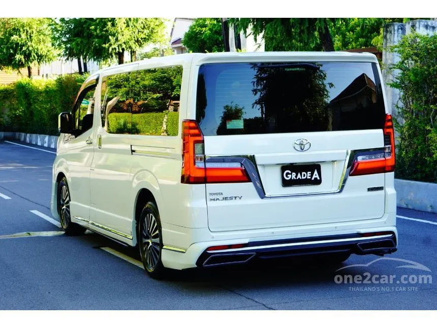 2020 Toyota Majesty Grande Van