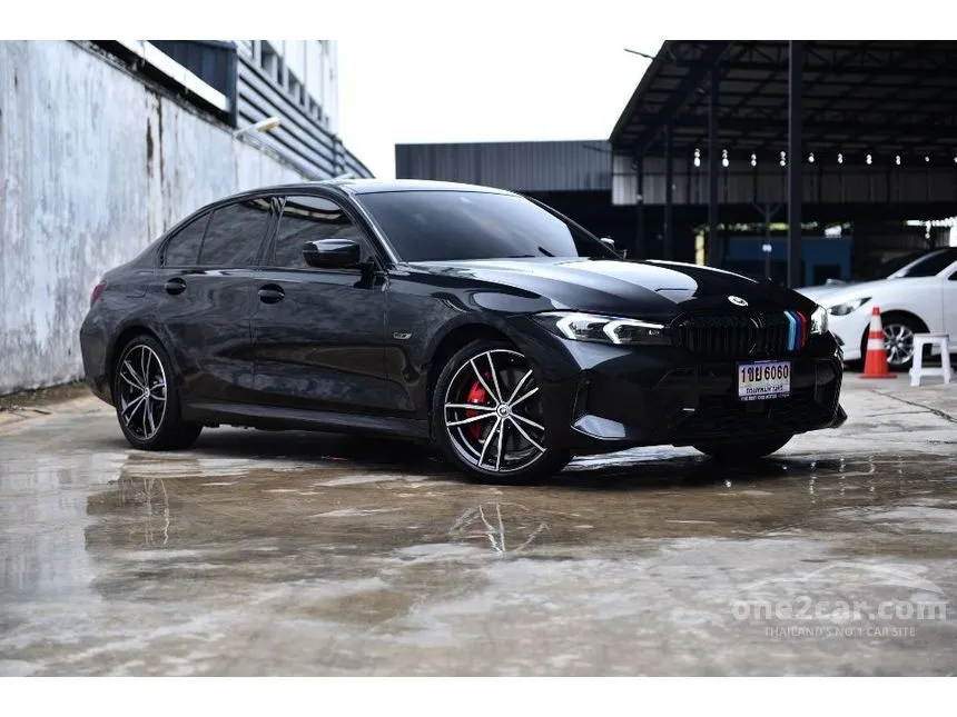 2023 BMW 330e M Sport Sedan