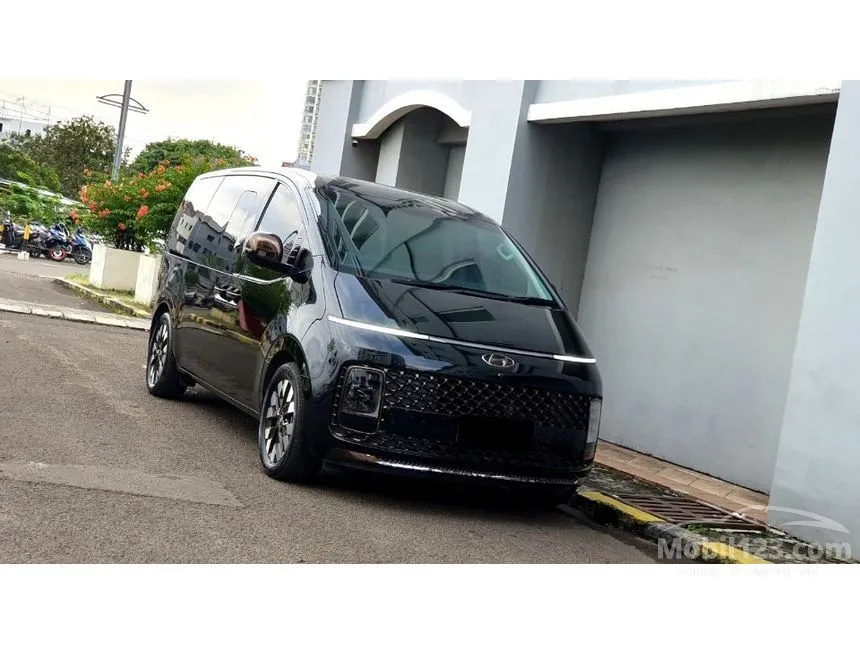2021 Hyundai Staria Signature 9 MPV
