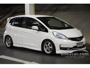 2013 Honda JAZZ 1.5 SV Hatchback