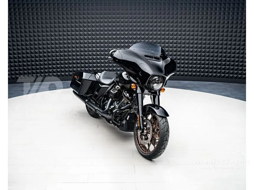 2022 Harley Davidson Street Glide ST Others