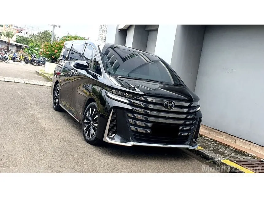 2024 Toyota Vellfire HEV VIP (Premium Color) MPV