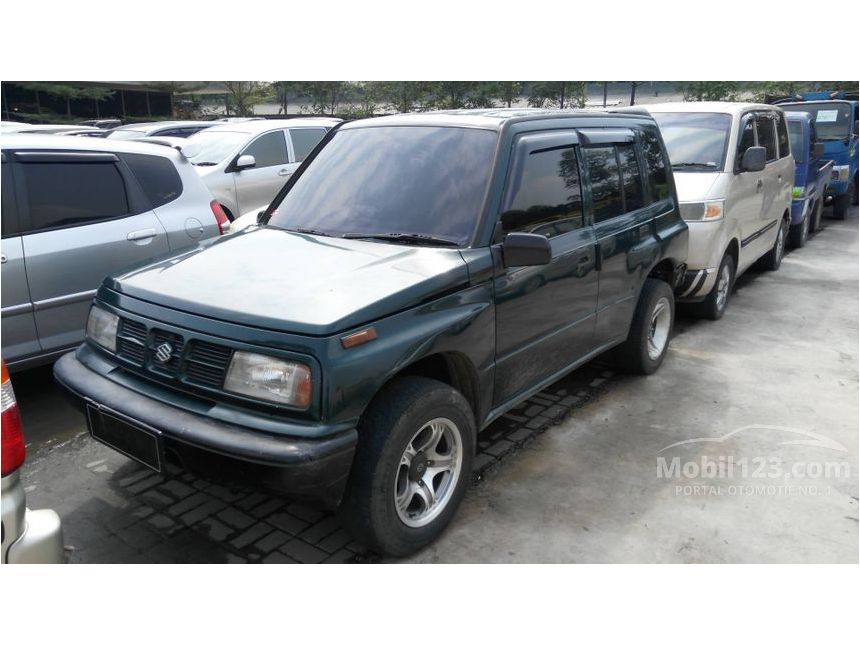 Jual Mobil  Suzuki  Escudo  1996 JLX  1 6 di Banten Manual SUV 