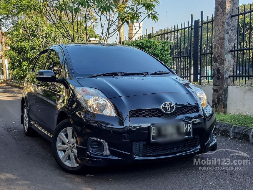 Jual Mobil  Toyota Yaris  2013 E 1 5 di DKI Jakarta  