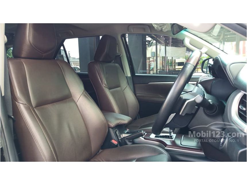 Jual Mobil Toyota Fortuner 2016 VRZ 2.4 di DKI Jakarta 