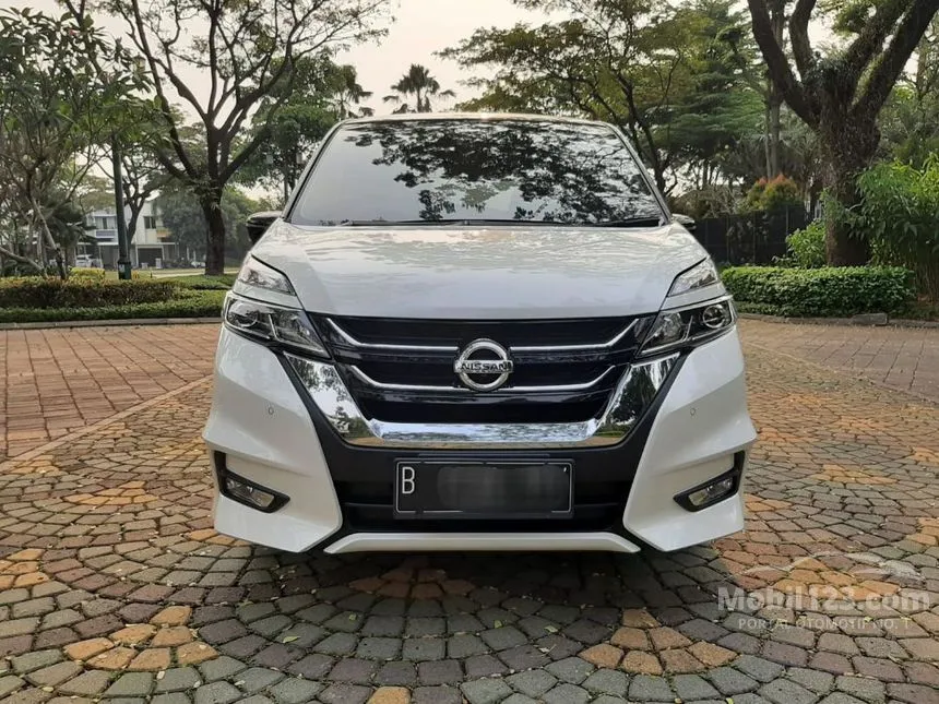 Jual Mobil Nissan Serena 2019 Highway Star 2.0 di Banten Automatic MPV Putih Rp 335.000.000