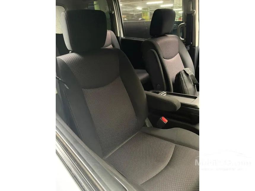 2013 Nissan Serena Highway Star MPV