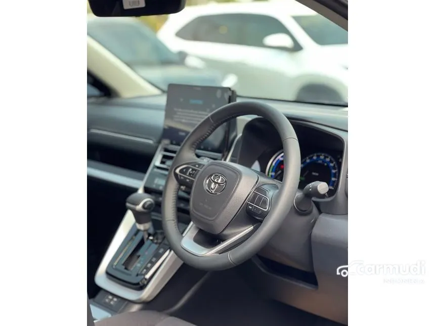 2025 Toyota Kijang Innova Zenix V HV Modellista (Non Premium Color) MPV