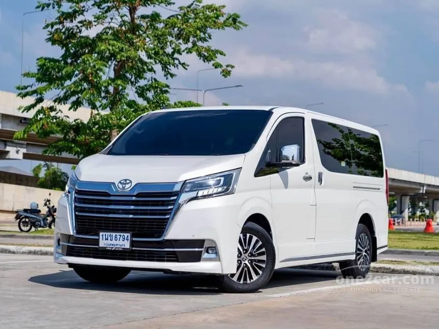 2021 Toyota Majesty Premium Van