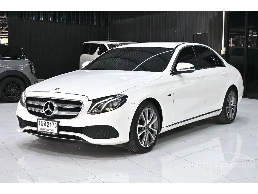 2020 Mercedes-Benz E350 e Avantgarde Sedan