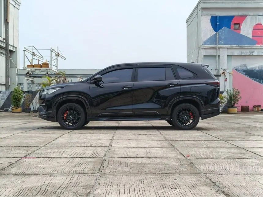 2023 Toyota Kijang Innova Zenix V HV Modellista (Premium Color) MPV