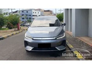2025 BYD M6 Superior Captain 6 Seater MPV