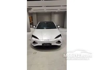 2025 BYD Seal Premium Extended Range Sedan
