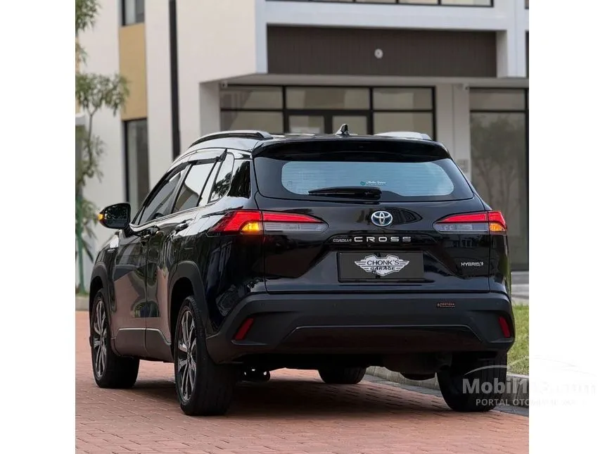 2021 Toyota Corolla Cross Hybrid SUV