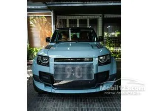 2025 Land Rover Defender 2.0 90 SE P300 SUV