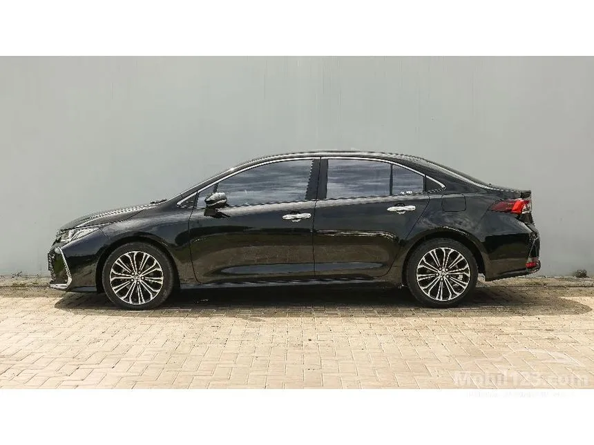 2021 Toyota Corolla Altis V Sedan