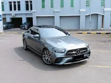 2022 Mercedes-Benz E300 2.0 AMG Line Sedan,Engine 2.0cc Turbo,9G Tronic Speed Transmision,NIK 2022,tgn Pertama Perorangan,GANJIL,pjk JUNI 2027,Odo 27K