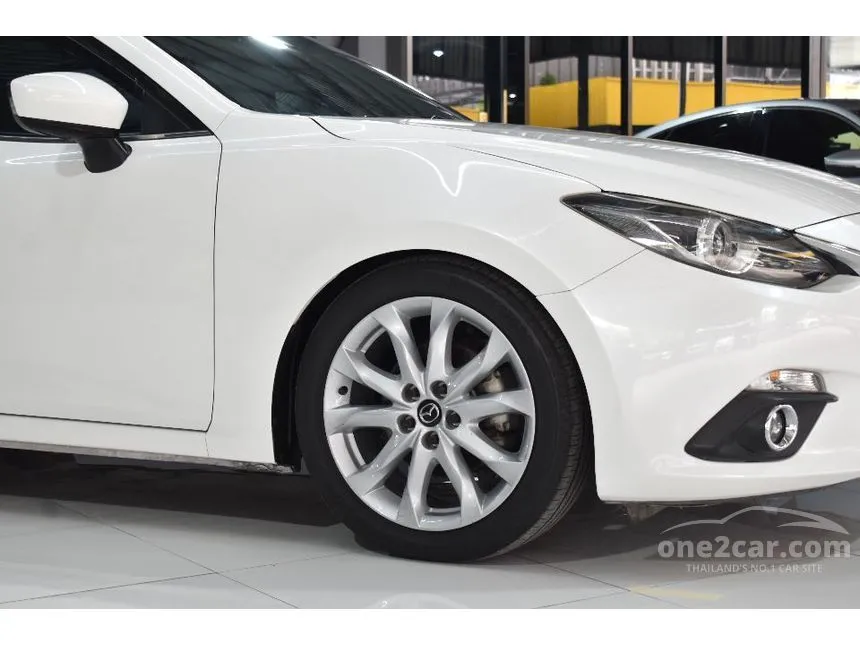 2015 Mazda 3 S Sports Hatchback