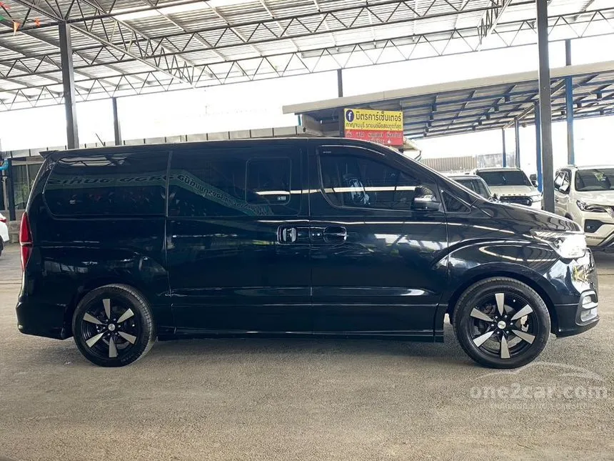 2018 Hyundai H-1 Deluxe Van