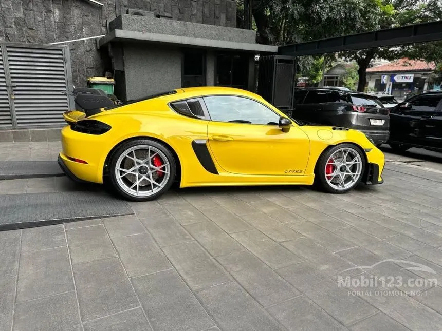 2024 Porsche 718 Cayman GT4 RS Coupe