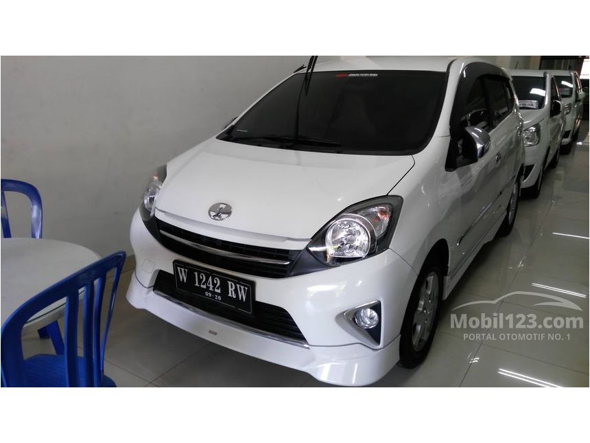 Jual Mobil Toyota Agya 2015 TRD Sportivo 1.0 di Jawa Timur 