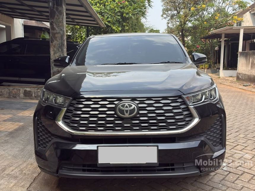 Jual Mobil Toyota Kijang Innova Zenix 2025 V (Non Premium Color) 2.0 di ...