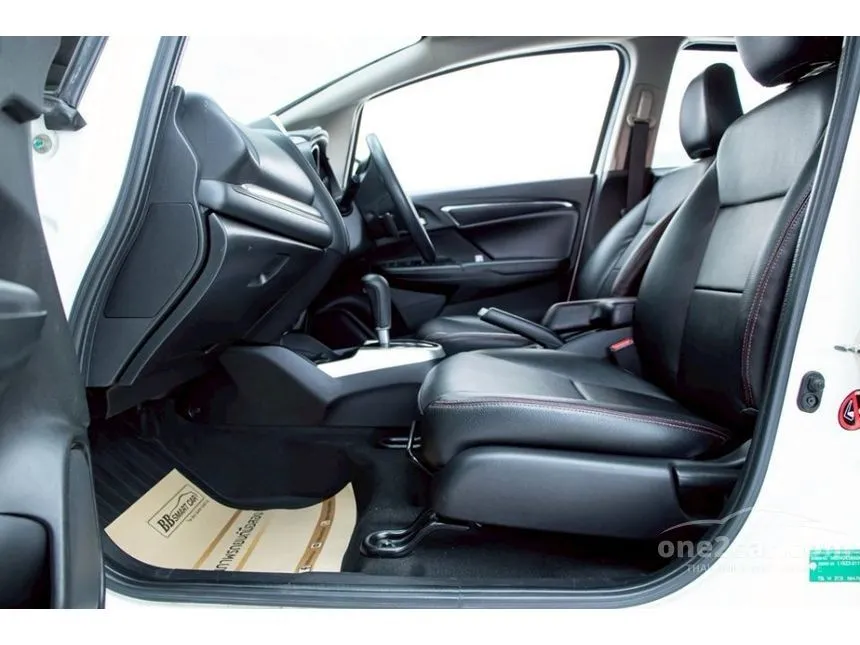 2017 Honda JAZZ SV Hatchback