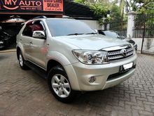 2011 Toyota Fortuner 2.5 G SUV