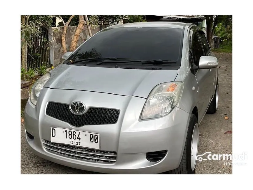 2007 Toyota Yaris E Hatchback