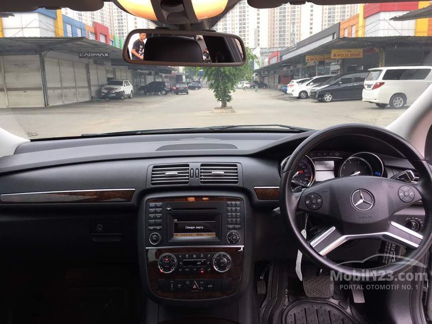 Jual Mobil Mercedes-Benz R300 L 2011 V251 3.0 di DKI Jakarta Automatic ...